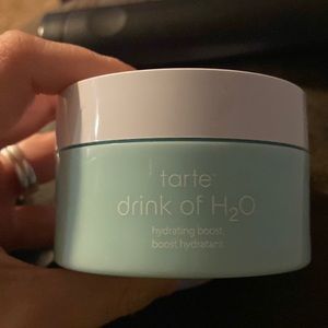 Tart drink of H2O moisturizer